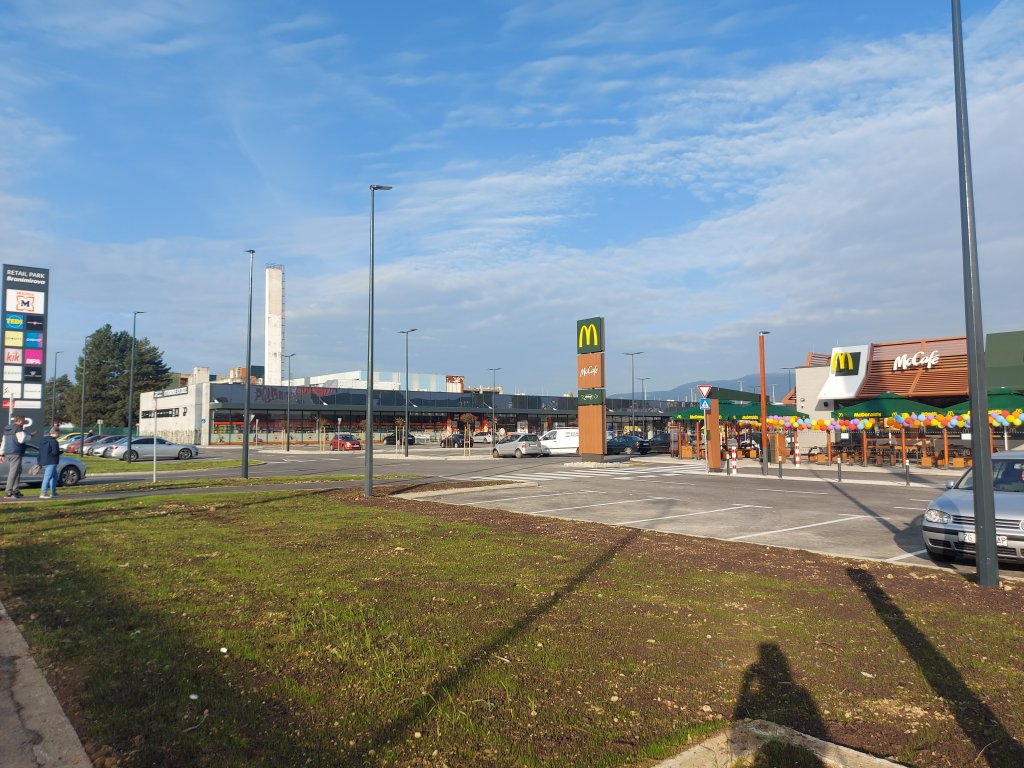 Retail park Branimirova