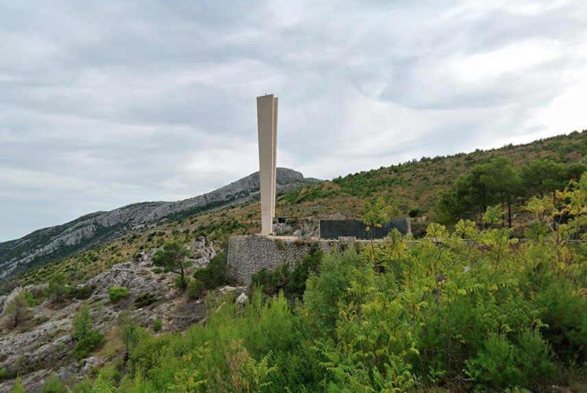 Spomenik na Taboru na Pelješcu