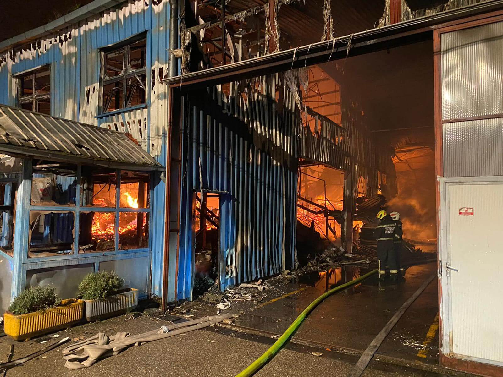 Požar pilana i tvornica parketa Galeković