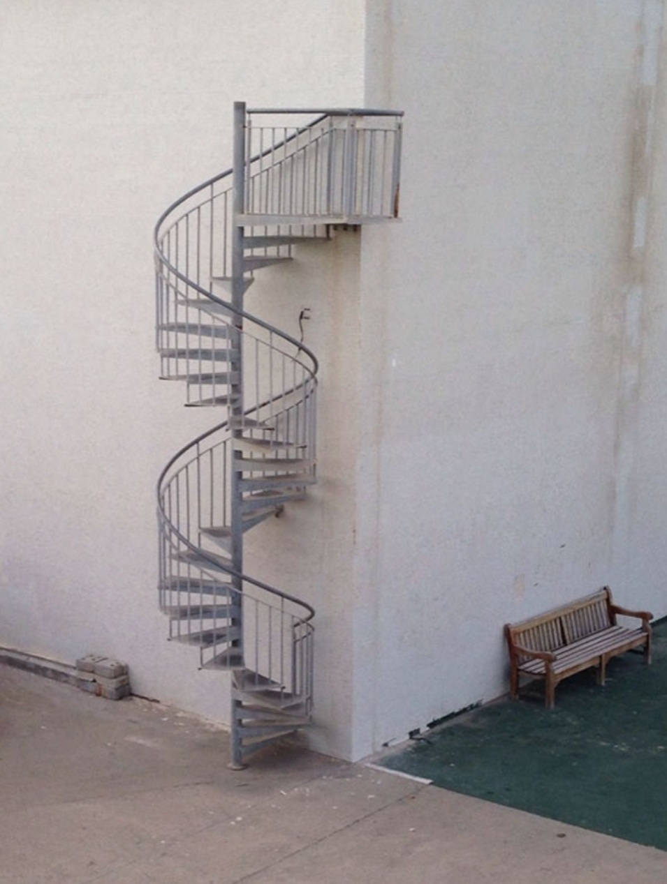 stepenice koje ne vode nikuda