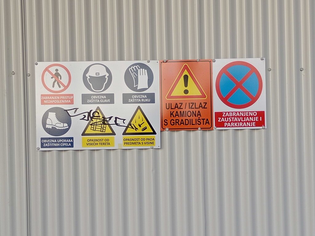 Znakovi opasnosti na gradilištu