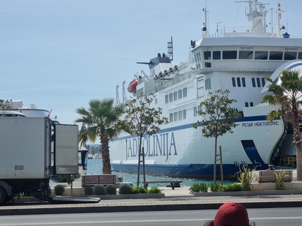 Split trajektna luka