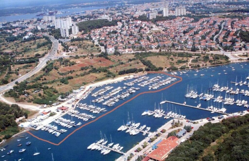 Lučica Delfin