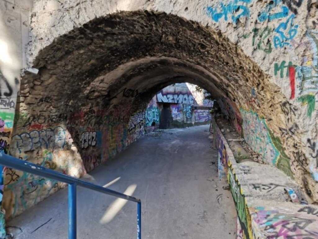 Treći most