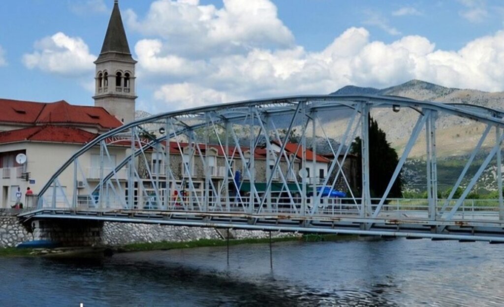 Opuzen most