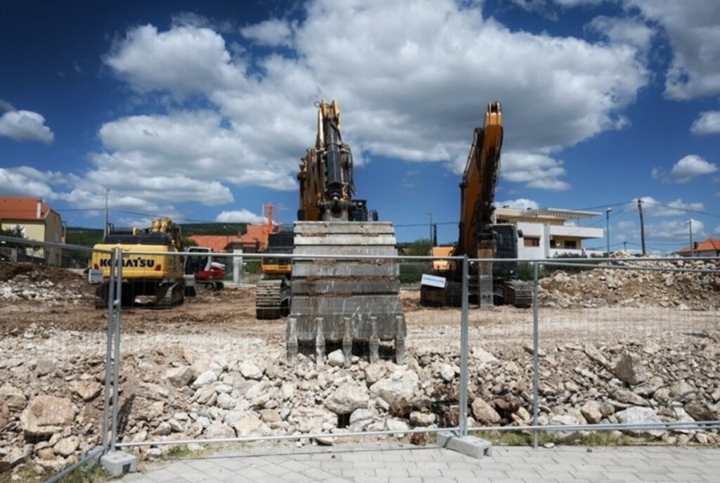 Centar za starije osobe, Drniš