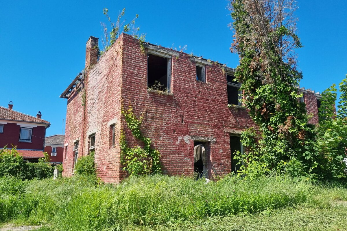 Batina vila za rušenje