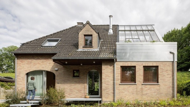 Obitelj je odlučila klasični krova zamijeniti staklom, rezultat je vrhunski