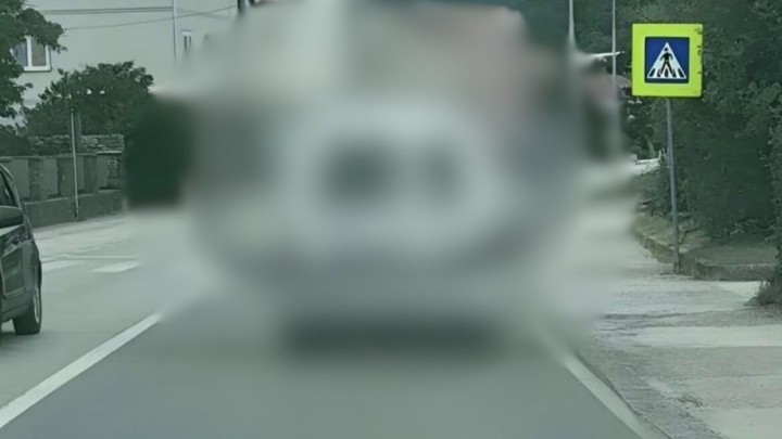 Foto: Ovaj majstor je odlučio zaigrati hula hoop s automobilom