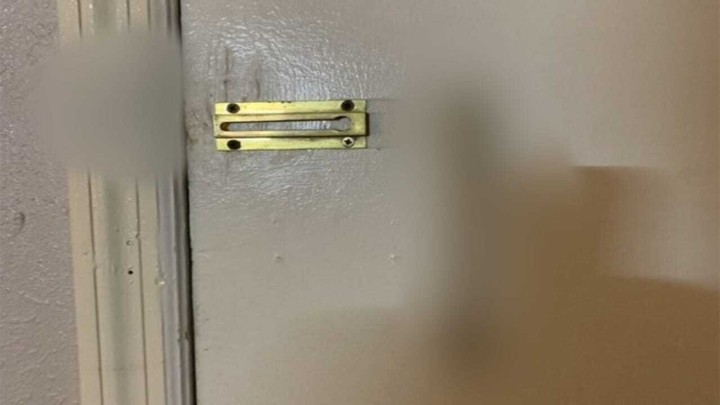 Foto: Majstor je zamijenio strane i tako ugrozio sigurnost doma