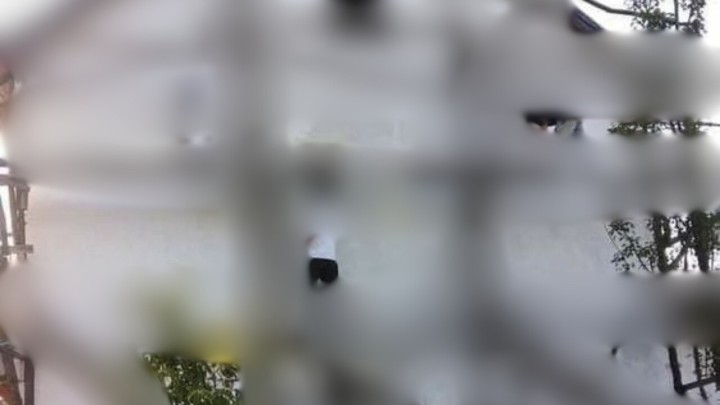 Foto: Kad su majstori na godišnjem, radovi postaju opasni