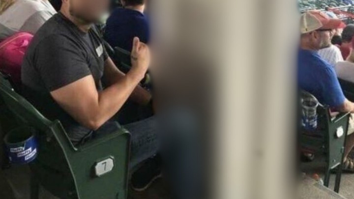 Foto: Zbog brzopletosti majstora umjesto da uživaš u utakmici, radije bi bio doma