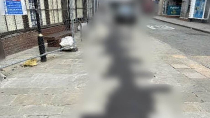 Foto: Kada je krpanje jedino za što investitor ima novca