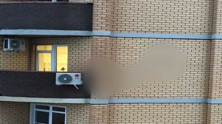 Foto: Čudnovati detalj na klima uređaju uništit će malo jači povjetarac