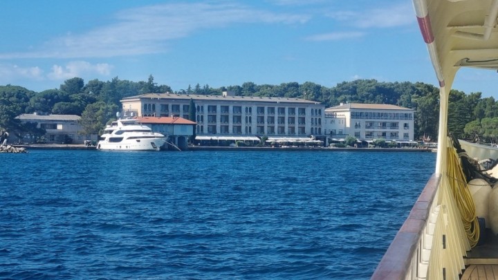 Bauštelska reportaža: Hotel Neptun, zaštitni znak Brijuna, naslijeđe i puno više od turizma