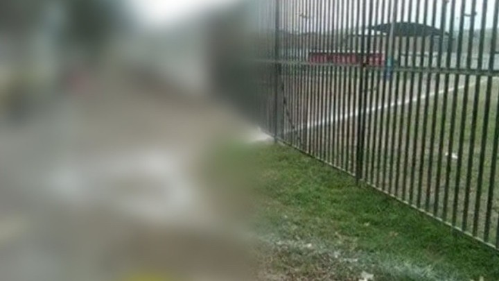 Foto: Kako je ograda ugrađena na krivu poziciju ubila nogomet