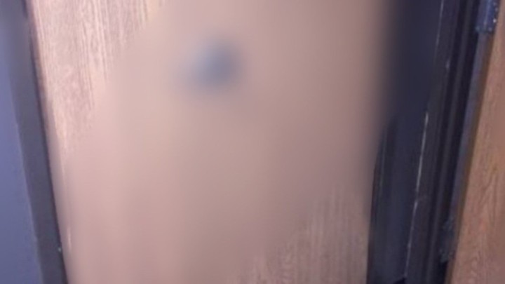 Foto: Majstor baš nije mislio na funkcionalnost ovih vrata