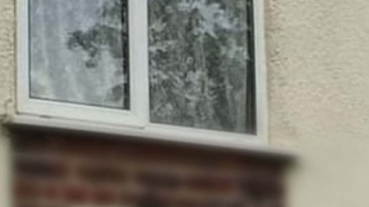 Foto: Koliko će dugo izdržati ovaj prozor?