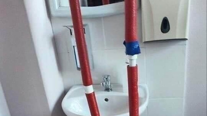 Foto: Ovakvo postavljanje cijevi sigurno još niste vidjeli