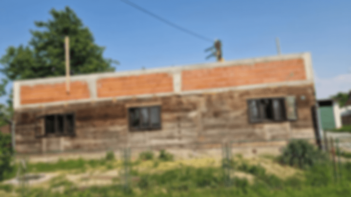 Foto: Ovakav spoj još niste vidjeli, tko bi se usudio ovako graditi kuću?