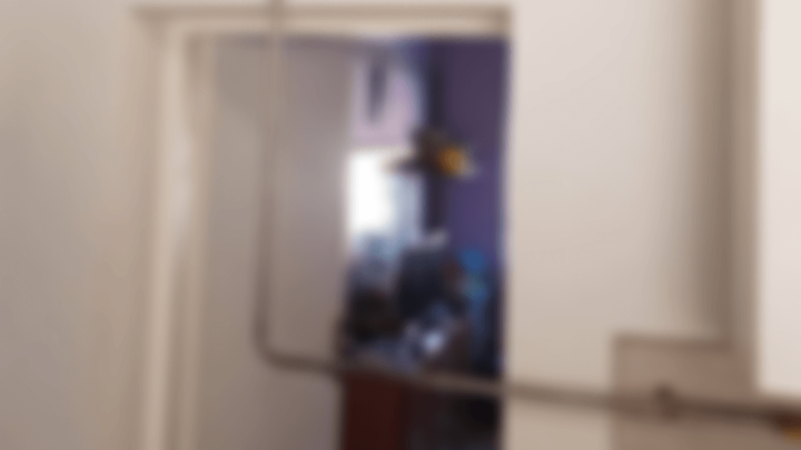 Foto: Kada majstor odluči 'skratiti' put, pa zbog cijevi izgubite prolaz