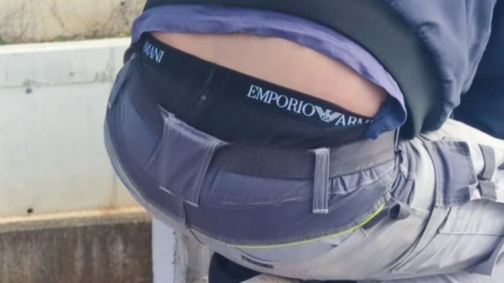 Foto: Bloger Krule skupio tisuće lajkova, 'Armani se gaće na bauštelu nose...'