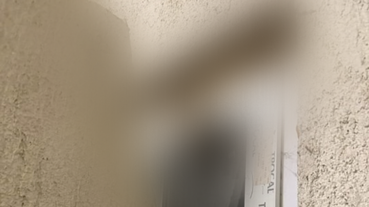 Foto:  Kakav pogled u svijet, teško je odlučiti je li bolja izvedba ili ideja iza ovog prozora