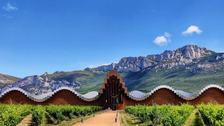 [FOTO] Zgrada vinarije koju je dizajnirao poznati španjolski arhitekt, Santiago Calatrava
