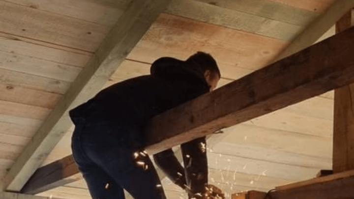 [FOTO] Prije svega, sigurnost na radu: Je li ovo 'najsigurniji' način za izvoditi radove?