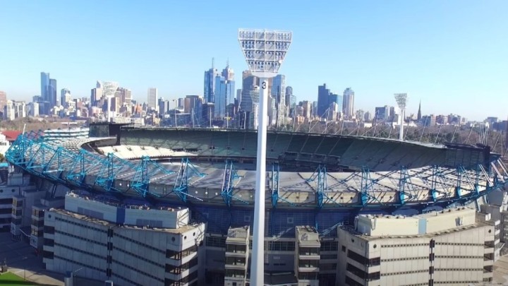 [FOTO] Ovaj stadion drži svjetski rekord za najviše stupove s reflektorima
