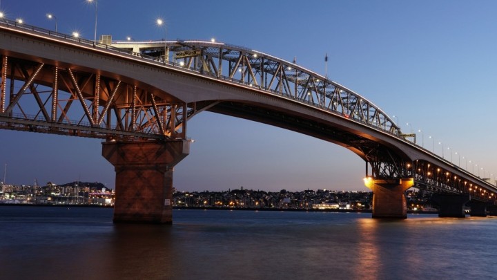 [FOTO] Znate li gdje se nalazi ovaj most s čak osam prometnih traka?