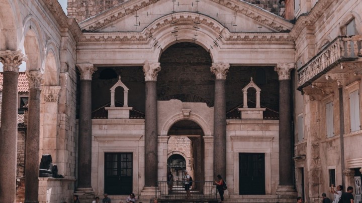 [FOTO] Znate li koji je izvorni naziv Peristila?