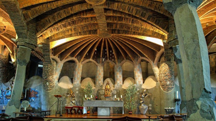 [FOTO] Znate li gdje se nalazi jedno od nedovršenih djela španjolskog arhitekta Gaudíja?