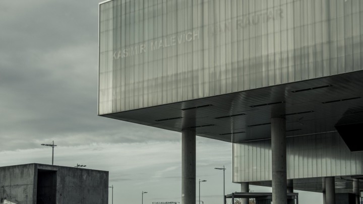 [FOTO] Muzej Suvremene Umjetnosti kao jedan od zaštitnih znakova Zagreba