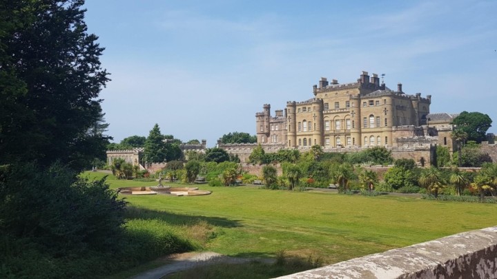 [FOTO] Znate li za koju državu je karakterističan tlocrt dvorca u obliku slova L?