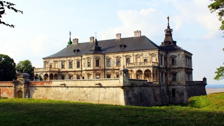 [FOTO] Bajkovit dvorac u neposrednoj blizini velikog ukrajinskog grada