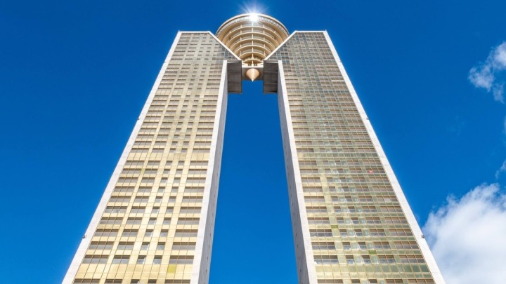 [FOTO] Najviši neboder u Benidormu se gradio gotovo 15 godina