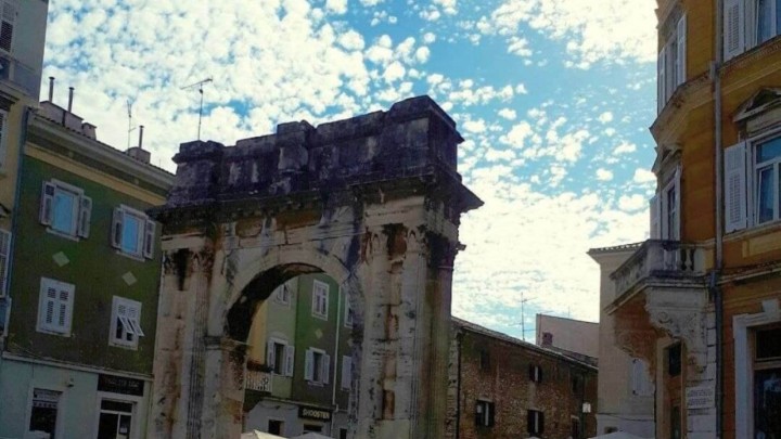 [FOTO] U kojem gradu se nalaze Zlatna vrata?