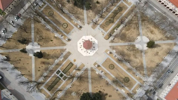 [FOTO] Zeleni se centar grada, ali park nije uvijek bio ovako lijepo uređen