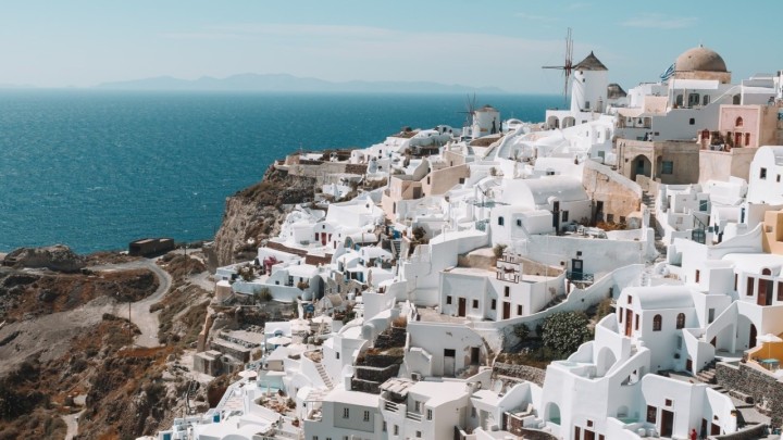 [FOTO] Kuće na Santoriniju su bijele zbog – epidemioloških mjera