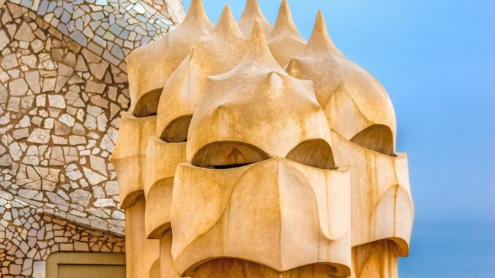 Na što vas podsjeća arhitektonsko remek-djelo i jedno od ključnih djela Antonija Gaudíja?