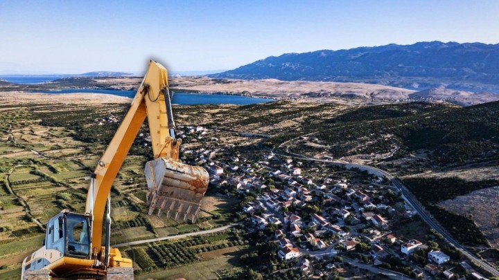 'Otočna magistrala' će u obnovu: Brži put od male općine s prekrasnim plažama do omiljene party destinacije