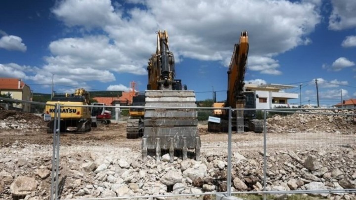 Veliko gradilište u dalmatinskom kršu: Odjekuju detonacije, ali straha nema, svi jedva čekaju