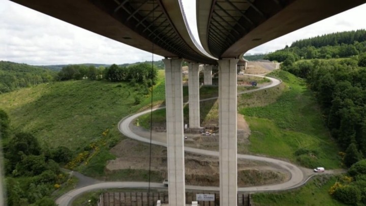 Kakav pothvat! Premjestili most težak 40.000 tona, i to bez zaustavljanja prometa