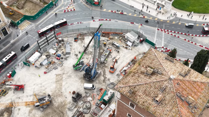 Gradilište iz zraka: Novu liniju metroa u europskom velegradu kopa 185 tona teška hidrogletalica