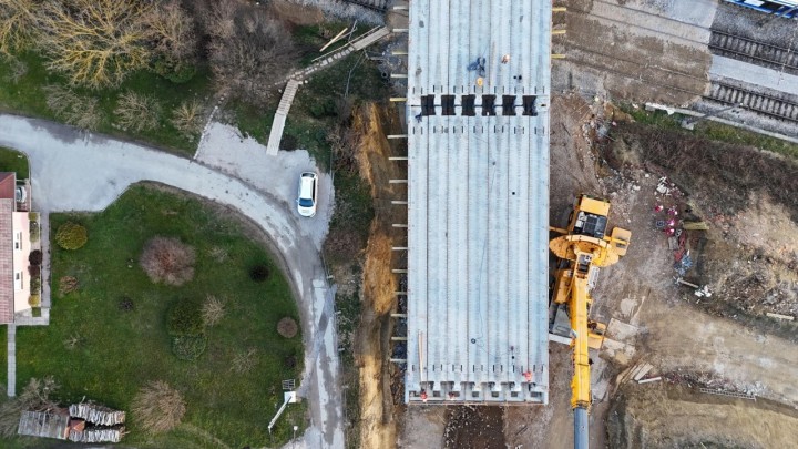 Bauštelska reportaža: Kako se priprema teren za dogradnju tračnica na jednoj od glavnih željezničkih dionica