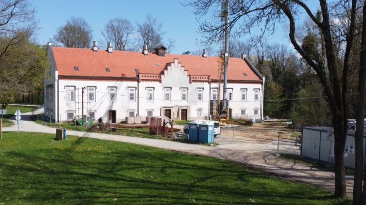 Bauštelska reportaža: Rekonstrukcija Novih dvora, dvorac bana Jelačića putuje kroz vrijeme