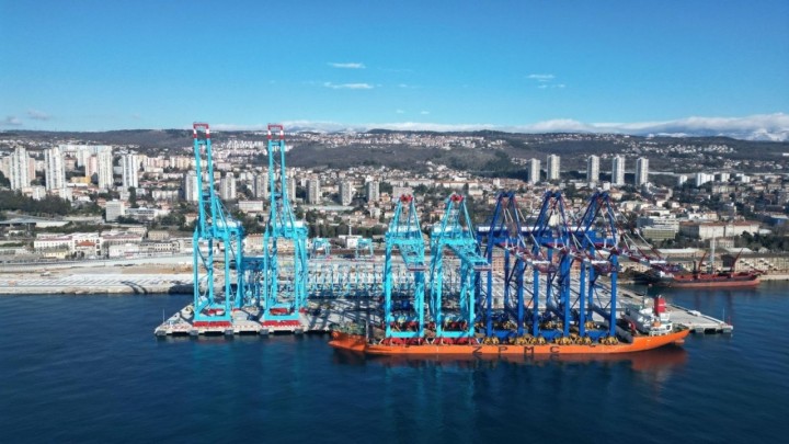 Foto: Ovo je kompletan arsenal dizalica terminala Rijeka Gateway