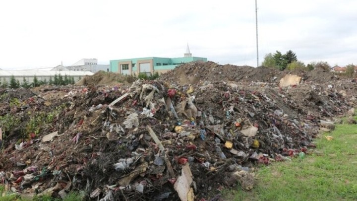 Skandal: Kopali temelje za POS zgradu pa našli na 1.000 tona smeća s groblja, tko je kriv?