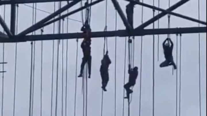 Video: Na gradilištu propala skela sa 33. kata, 8 radnika ostalo visjeti 140 metara nad ponorom